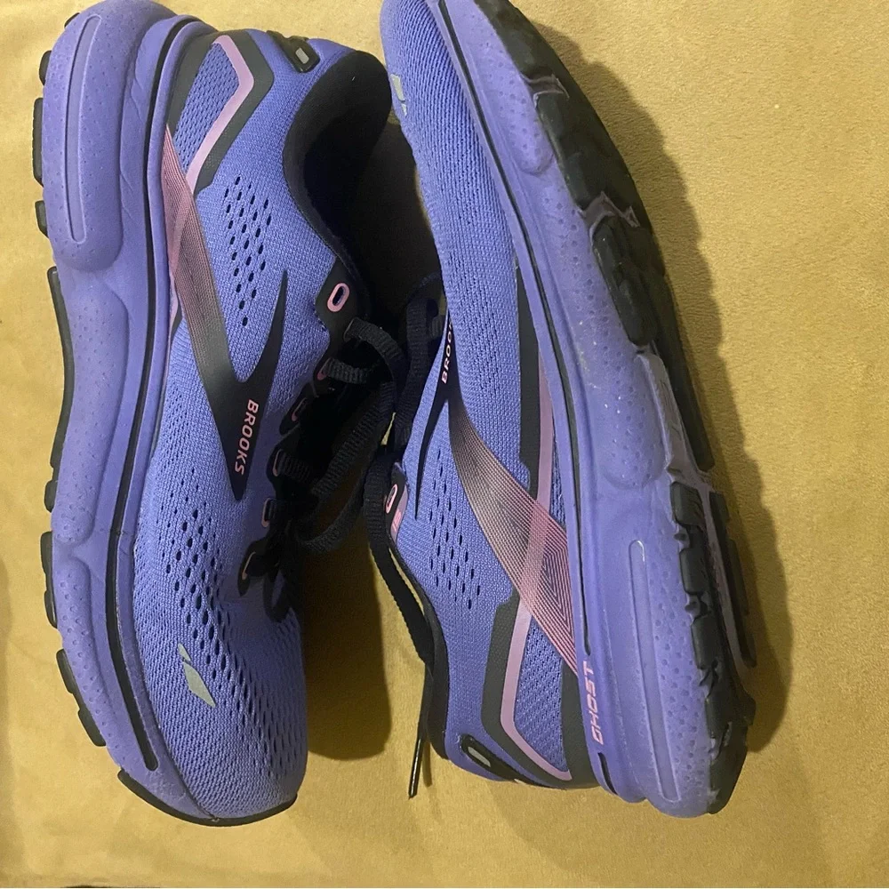 Brooks Ghost 15 Women's Shoes in Purple and Black-Size 7.5 - Picture 3 of 8